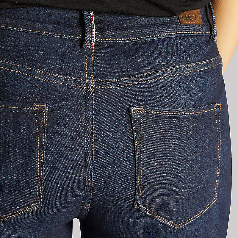 lee modern series curvy fit jeans