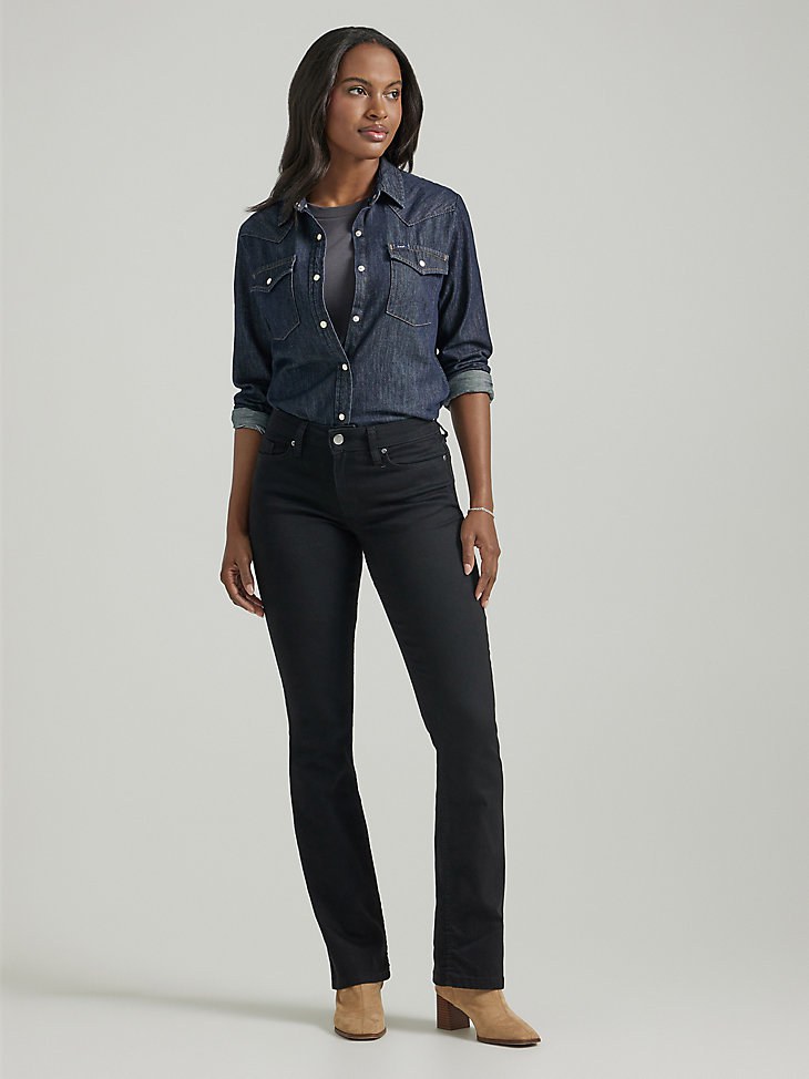 WOMEN'S LEGENDARY REGULAR BOOTCUT JEAN IN BLACK