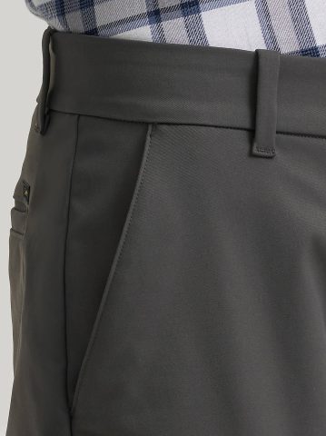 Men's Extreme Motion Regular Taper Chino Pant