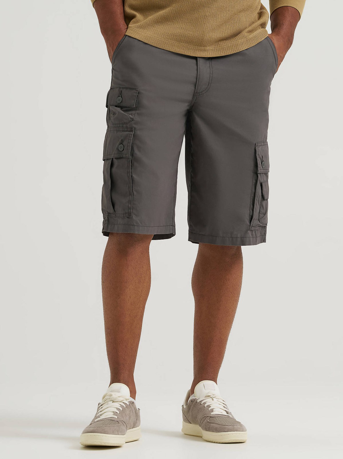 Men's Legendary Loose Nomad Cargo Short - view 2