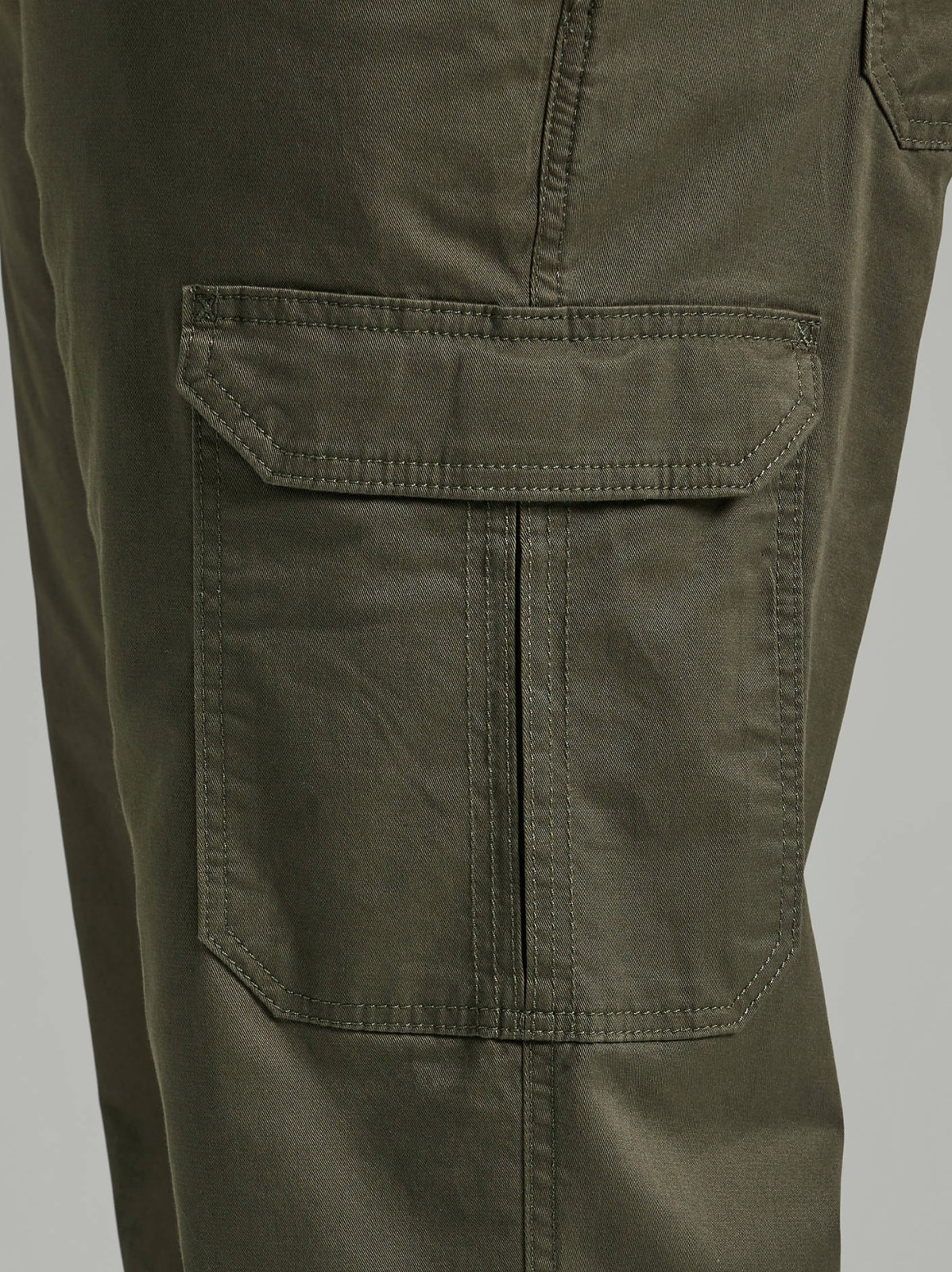 Men's Extreme Motion Twill Cargo Pant (Big & Tall) - view 6