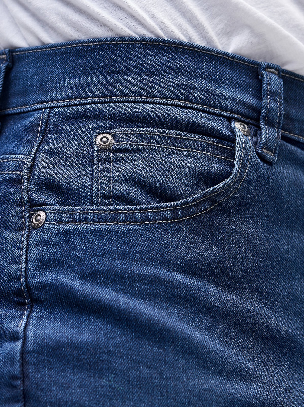 Women’s Original Relaxed Fit Straight Leg Jean - view 4