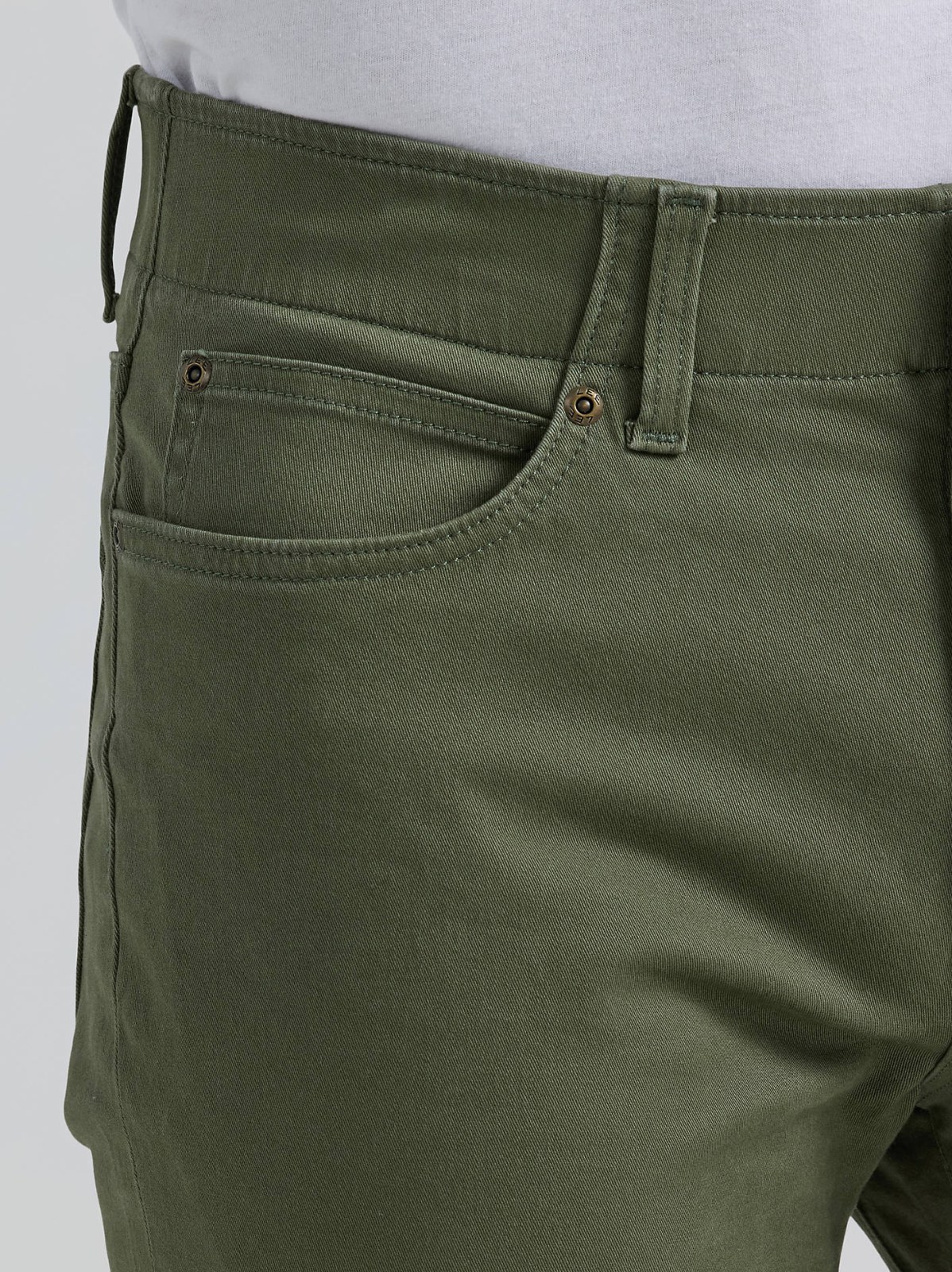 Men's Extreme Motion Regular Straight Twill Jean - view 6