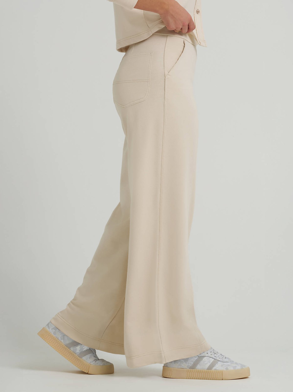 Women's Wide Leg Pull On Knit Pant - view 4