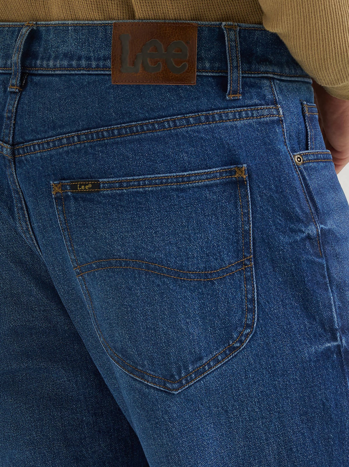 Men's Legendary Relaxed Straight Jean - view 6