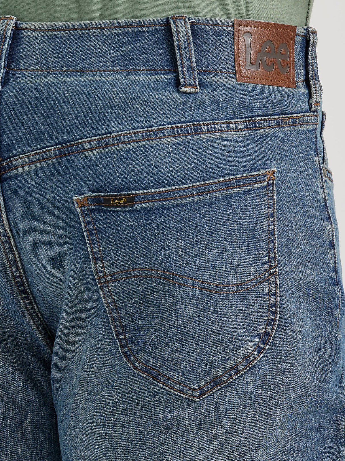 Men's Extreme Motion MVP Relaxed Straight Jean (Big & Tall) - view 5