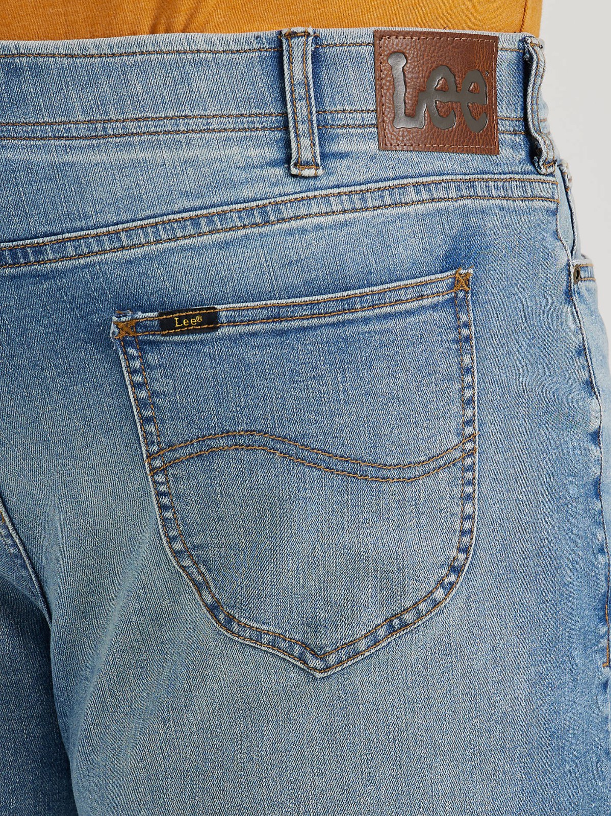 Men's Extreme Motion MVP Relaxed Straight Jean (Big & Tall) - view 5