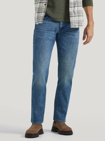 Men's Extreme Motion MVP Straight Fit Tapered Jean