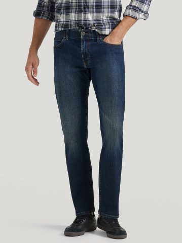 Men's Extreme Motion Straight Fit Tapered Leg Jean