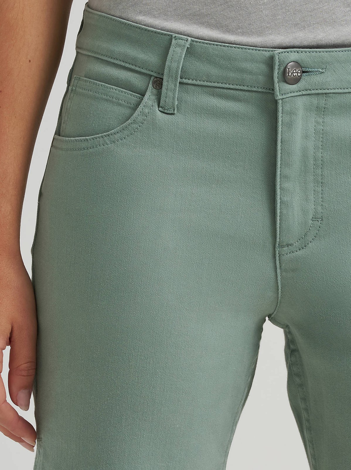 Women's Legendary Side Slit Denim Short - view 6