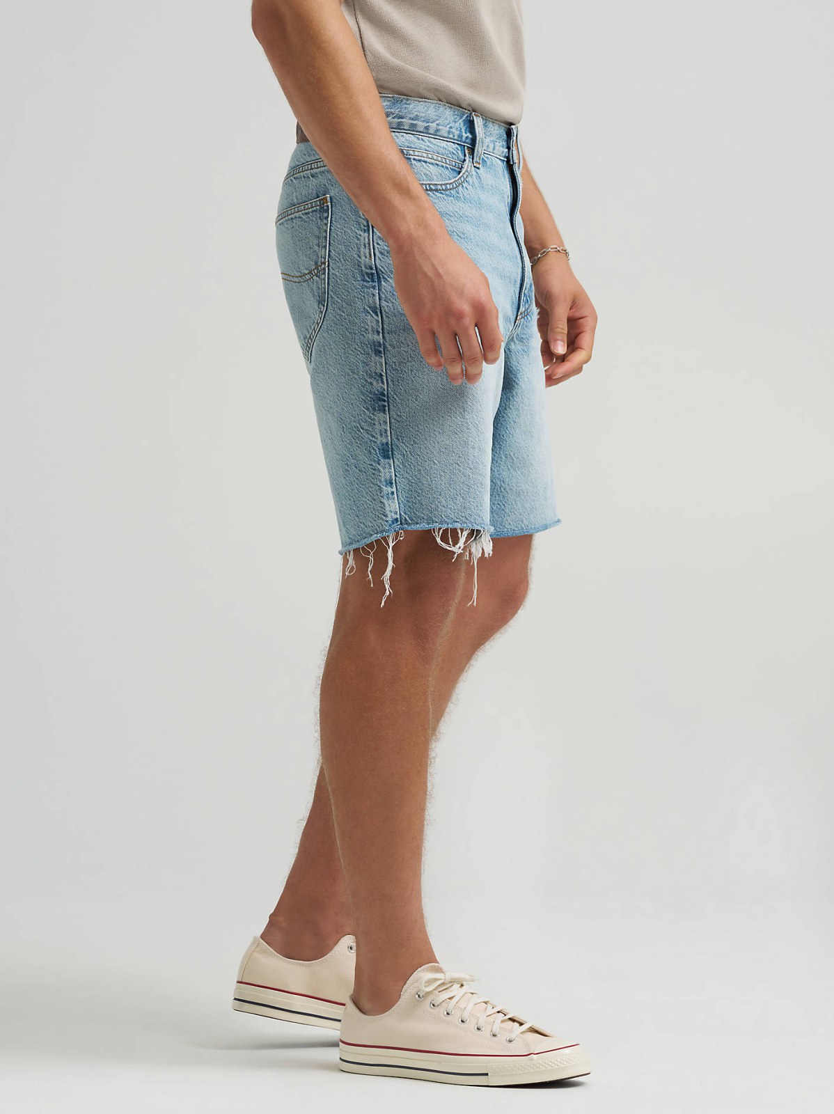 Men's 100% Cotton Loose Denim Short - view 4