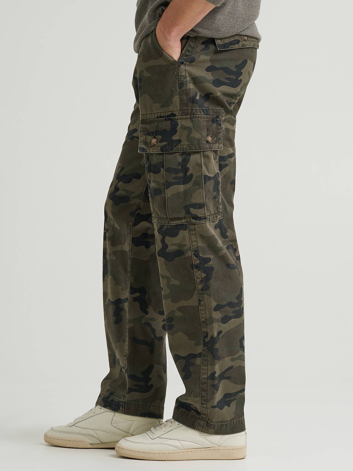 Men's Legendary Loose Straight Cargo Pant - view 5