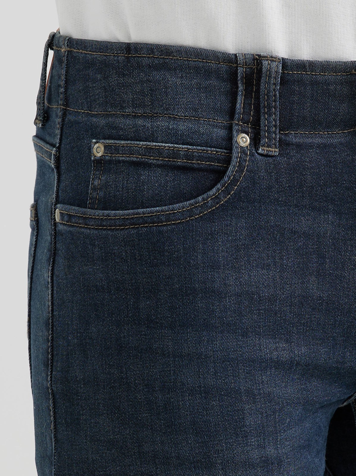 Men's Extreme Motion MVP Slim Fit Tapered Jean - view 6