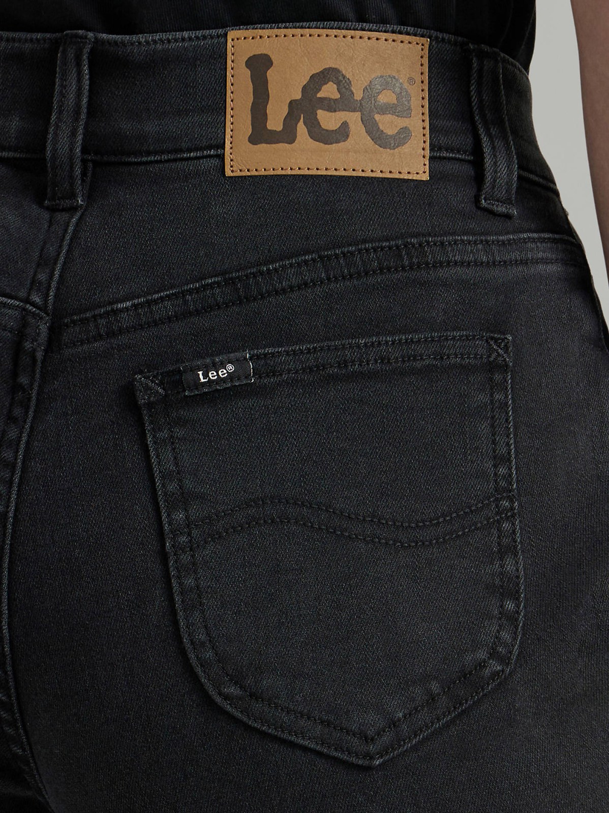Women's Ultra Lux Comfort with Flex Motion Bootcut Jean (Petite) - view 6