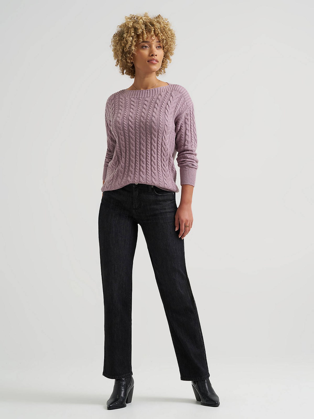 Women's Curved Hem Cable Knit Sweater - view 4