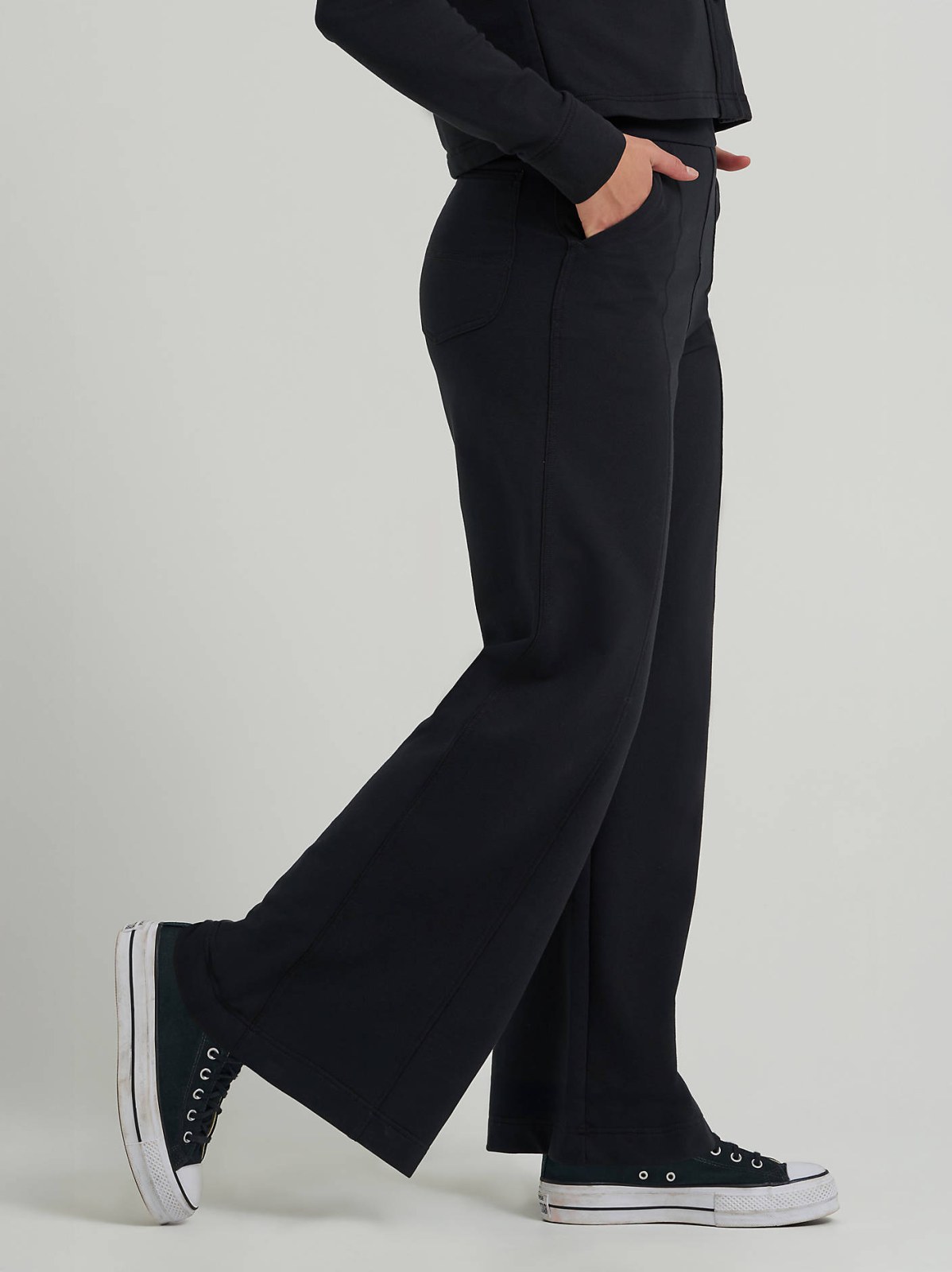 Women's Wide Leg Pull On Knit Pant - view 4