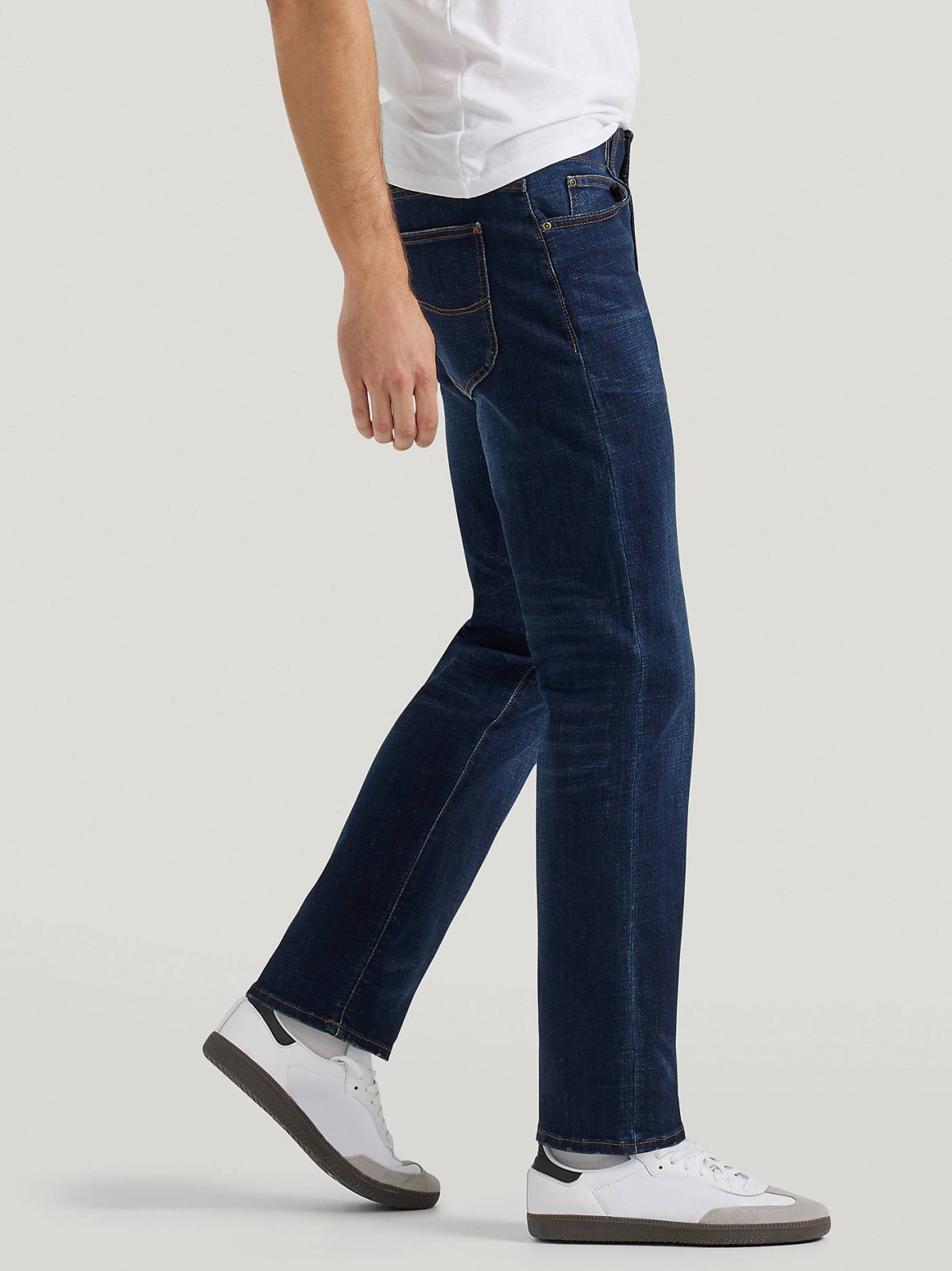 Men's Extreme Motion MVP Slim Straight Jean - view 4