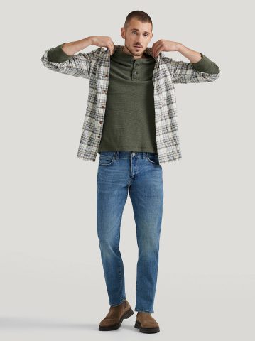 Men's Extreme Motion MVP Straight Fit Tapered Jean