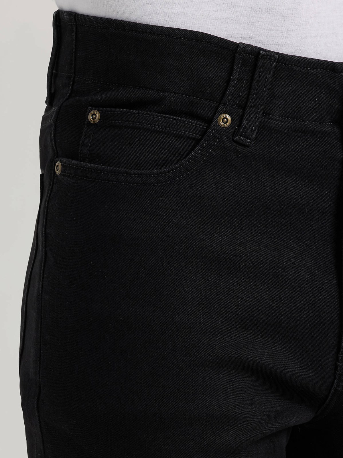 Men's Extreme Motion Relaxed Straight Jean - view 6
