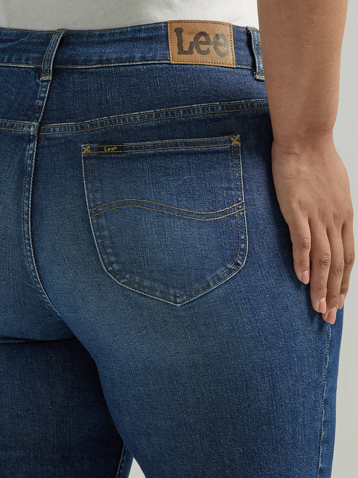 Women's Legendary Flare Jean (Plus) - view 6