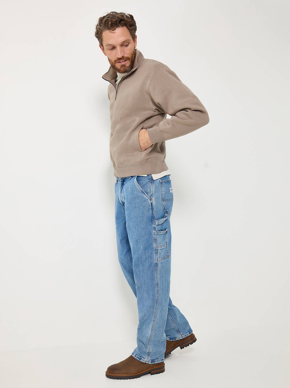 Men's Legendary Workwear Loose Fit Carpenter Jean - view 8