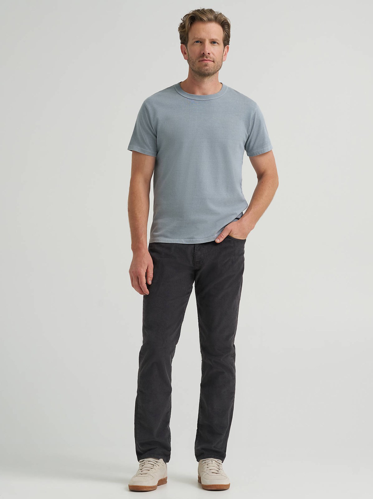 Men's Extreme Motion Corduroy Straight Taper Pant