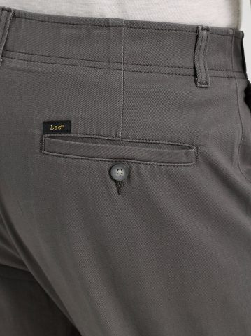Men's Extreme Motion Relaxed Fit Khaki Pant