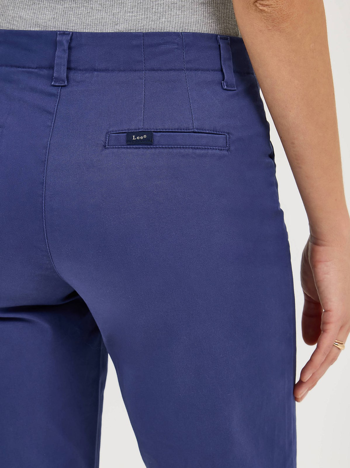 Women's Legendary Chino Bermuda - view 5