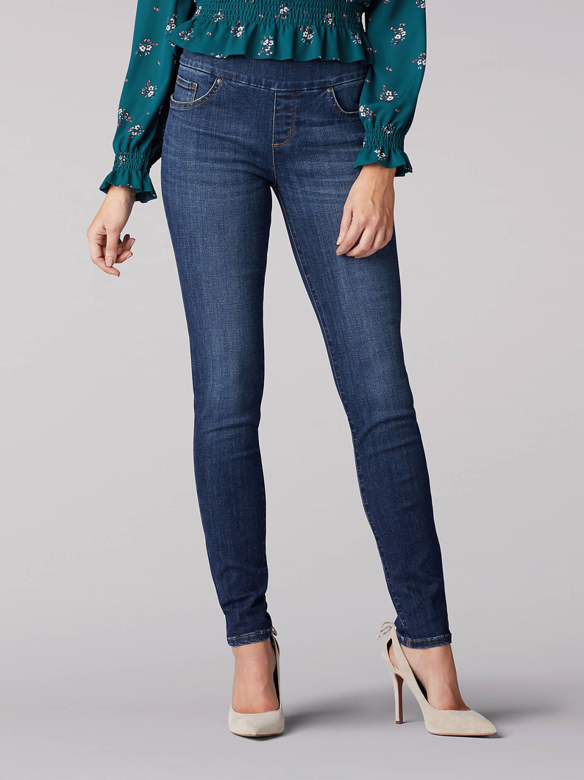 Women’s Sculpting Slim Fit Skinny Pull-On Jean - view 4