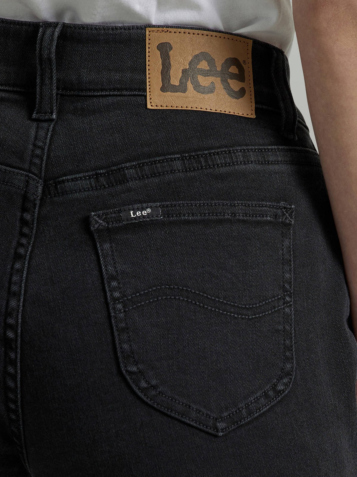 Women's Ultra Lux Comfort with Flex Motion Straight Jean - view 6