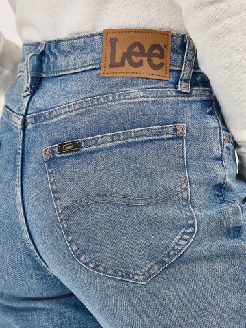 Women's Legendary 90's Taper Leg Jean