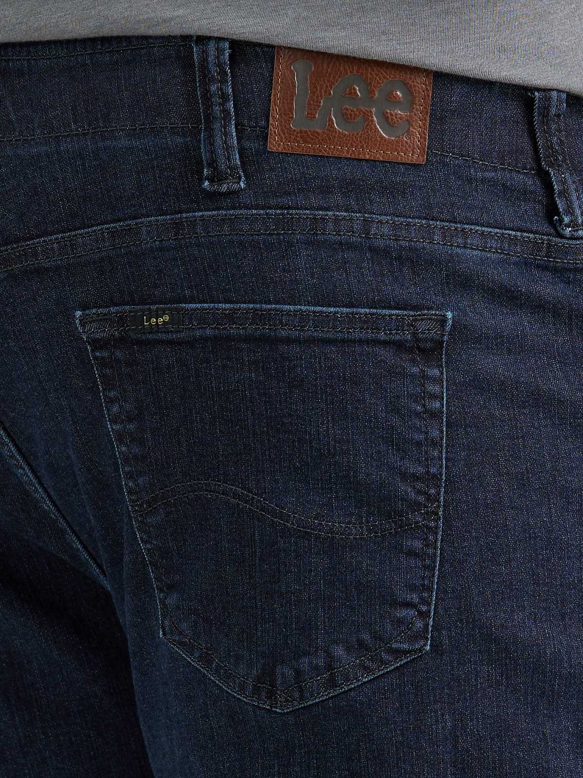 Men's Extreme Motion Athletic Tapered Leg Jean (Big & Tall) - view 5