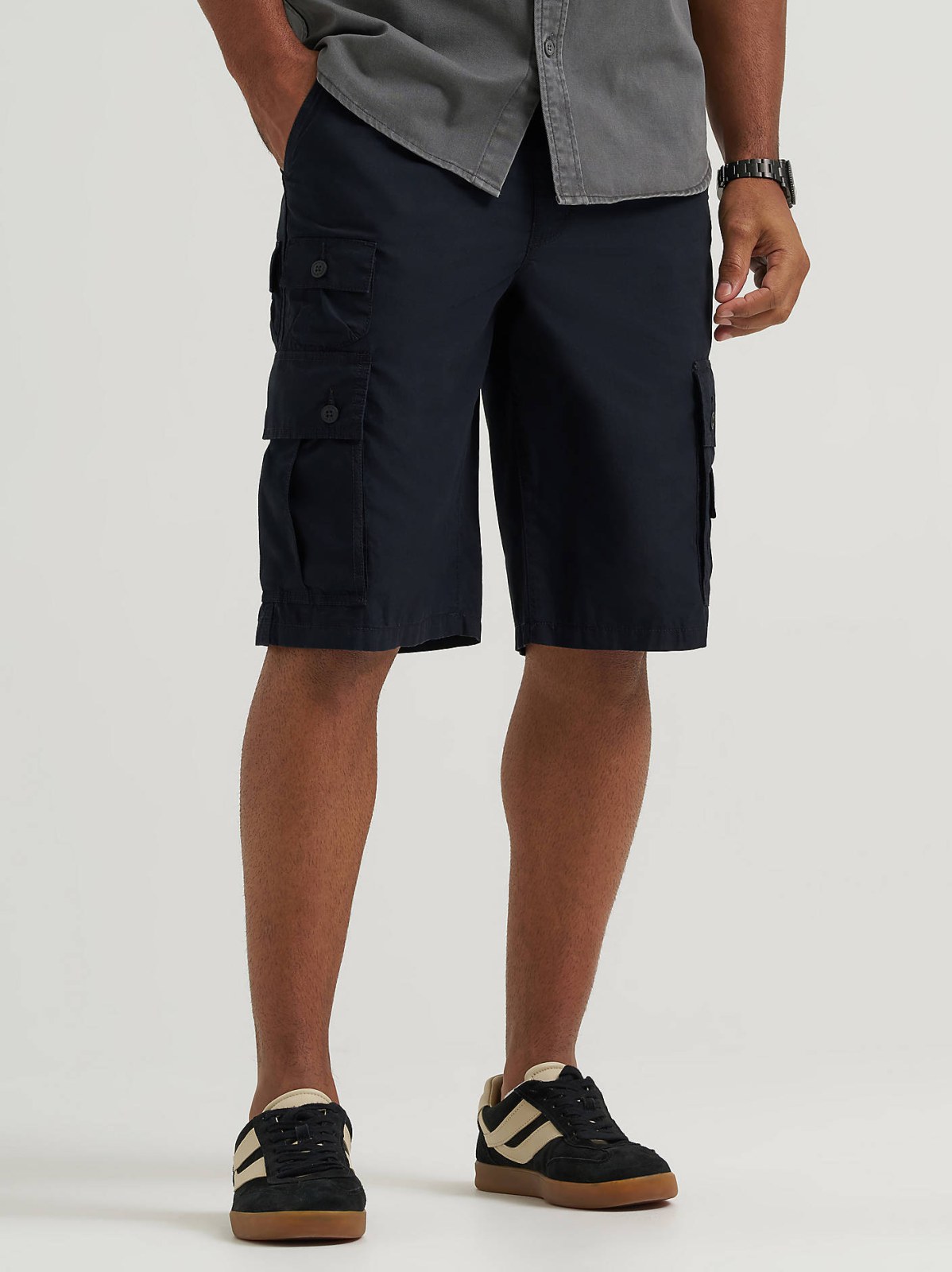 Men's Legendary Loose Nomad Cargo Short - view 2