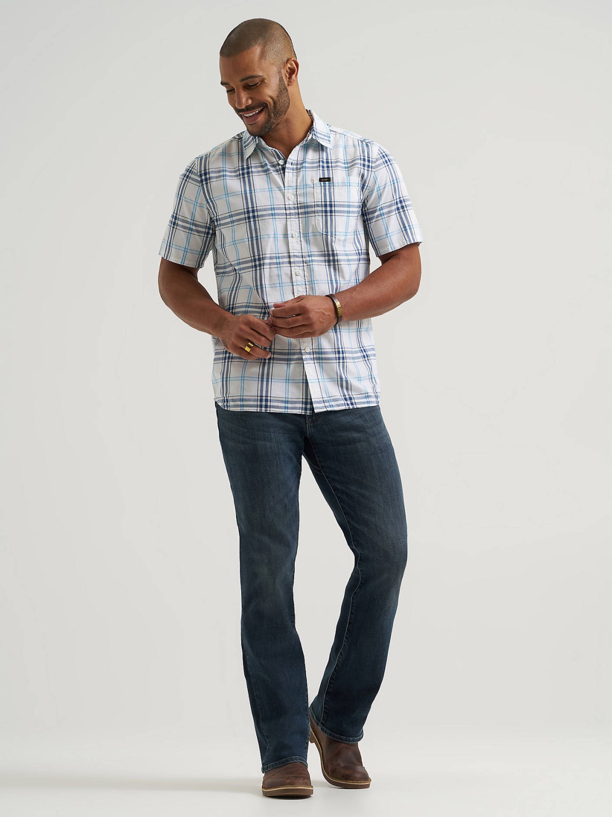 Men's Short Sleeve All Purpose Button Down Shirt - view 4