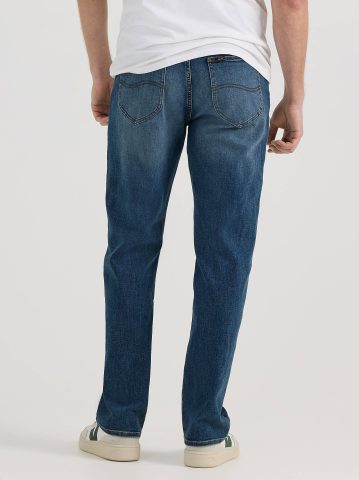 Men's Extreme Motion Relaxed Straight Jean