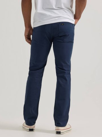 Men's Extreme Motion Slim Straight Twill Jean