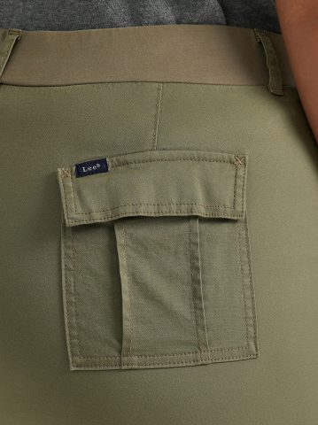 Women's Ultra Lux Comfort with Flex-To-Go Relaxed Fit Cargo Capri (Plus)