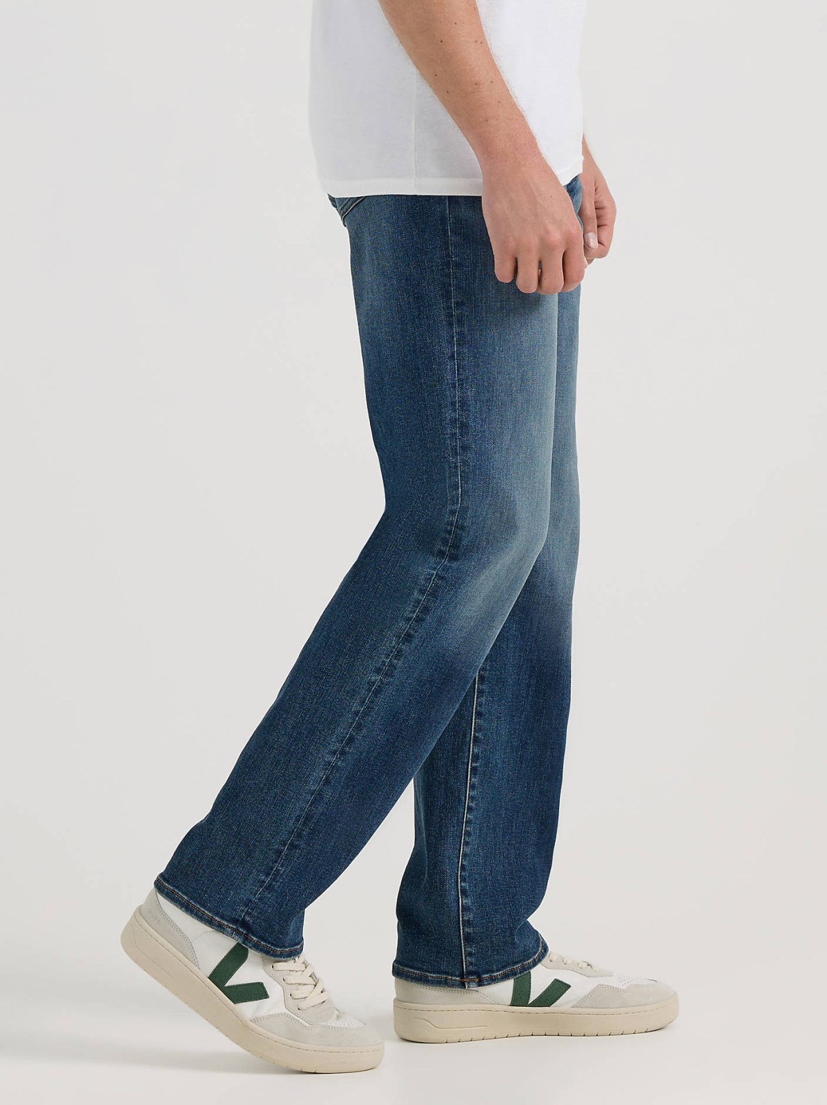 Men's Extreme Motion Relaxed Straight Jean - view 4