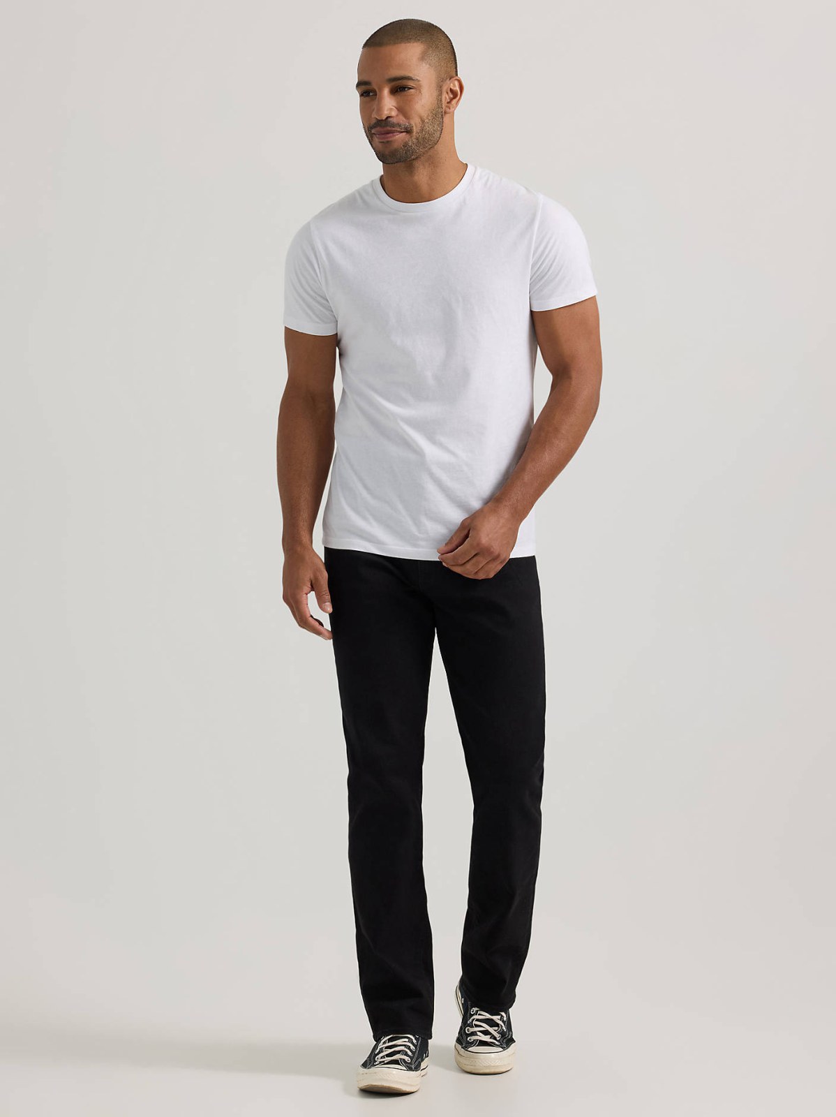 Men's Extreme Motion Relaxed Straight Jean