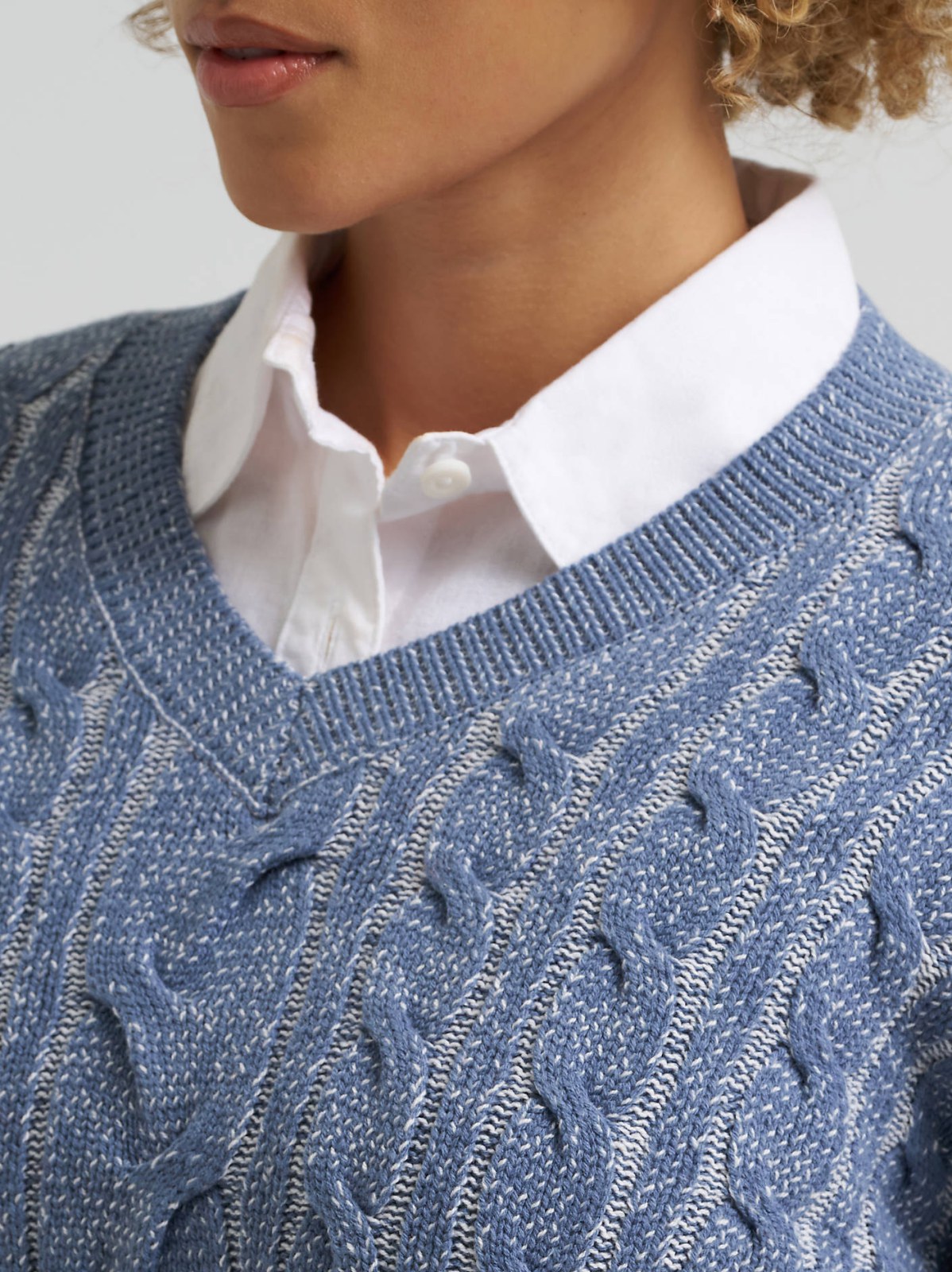 Women's V-Neck Plaited Sweater - view 3