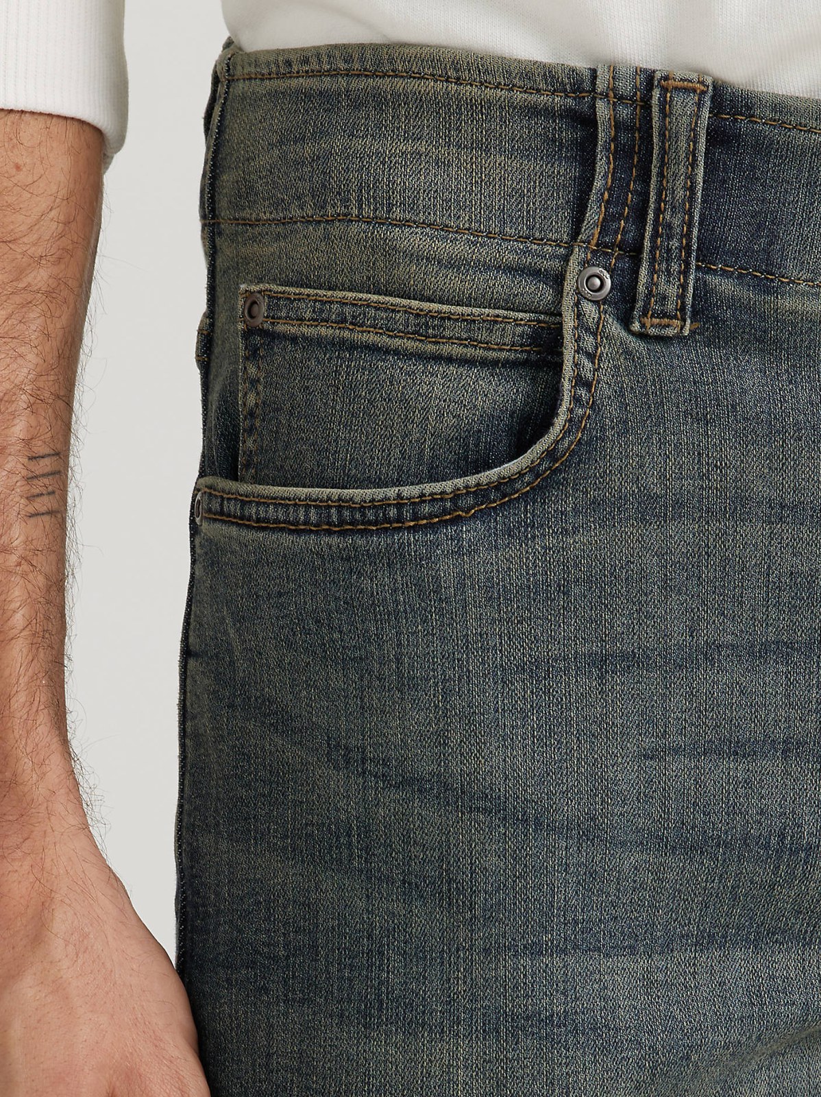 Men's Extreme Motion Straight Fit Tapered Leg Jean - view 7