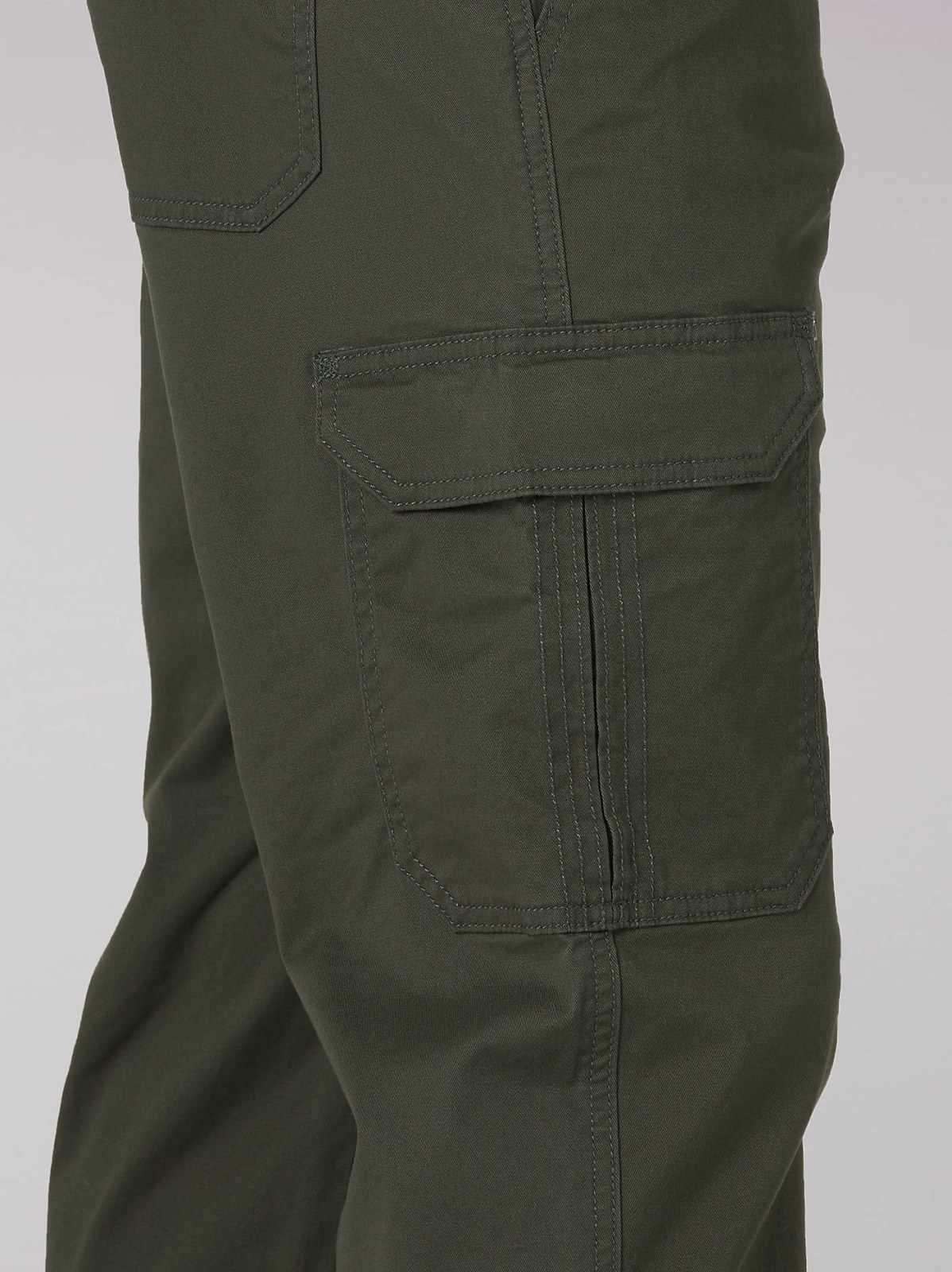 Men's Extreme Motion Cargo Twill Pant - view 6
