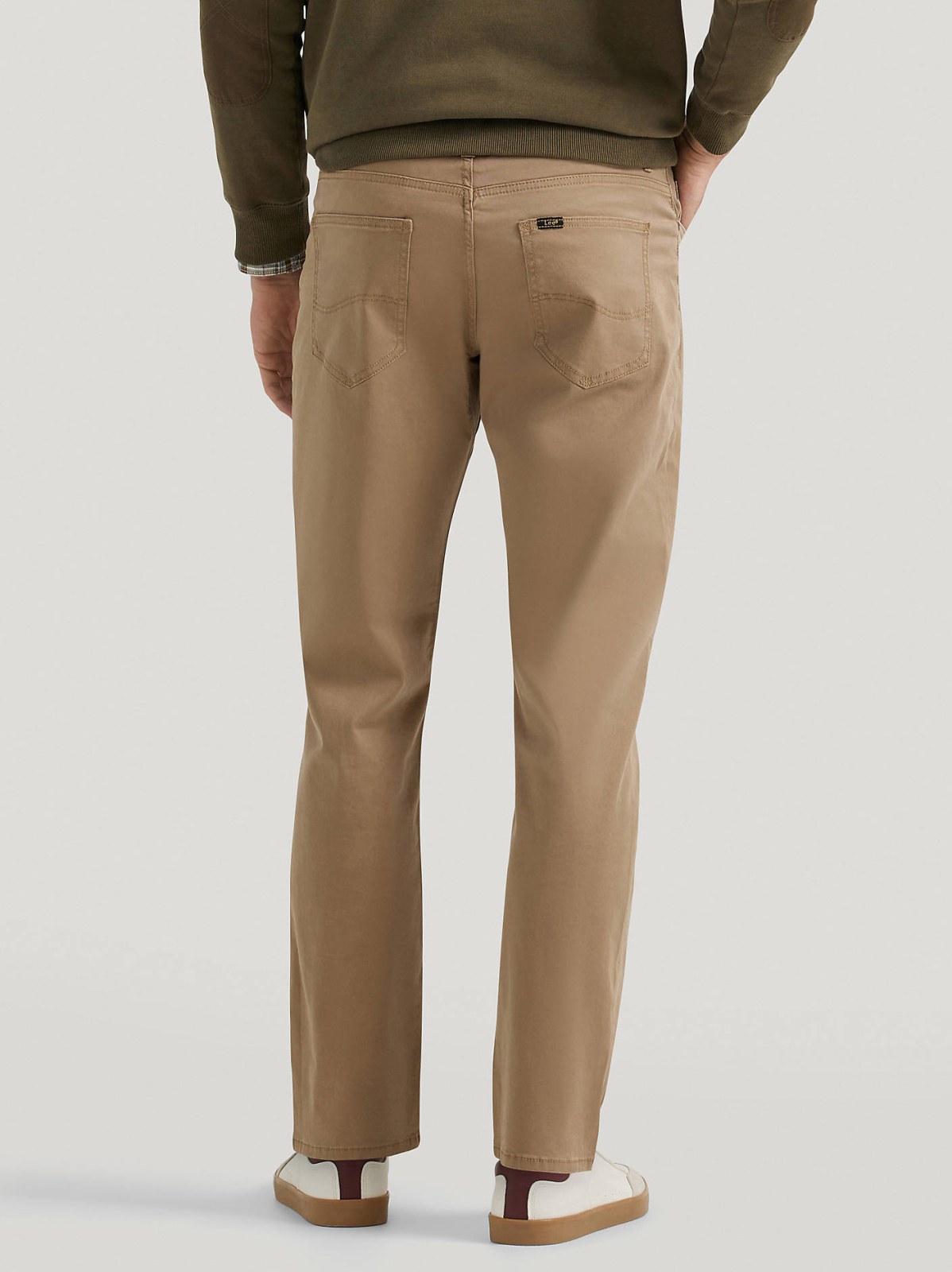 Men's Extreme Motion Straight Fit Tapered Leg Jean - view 3