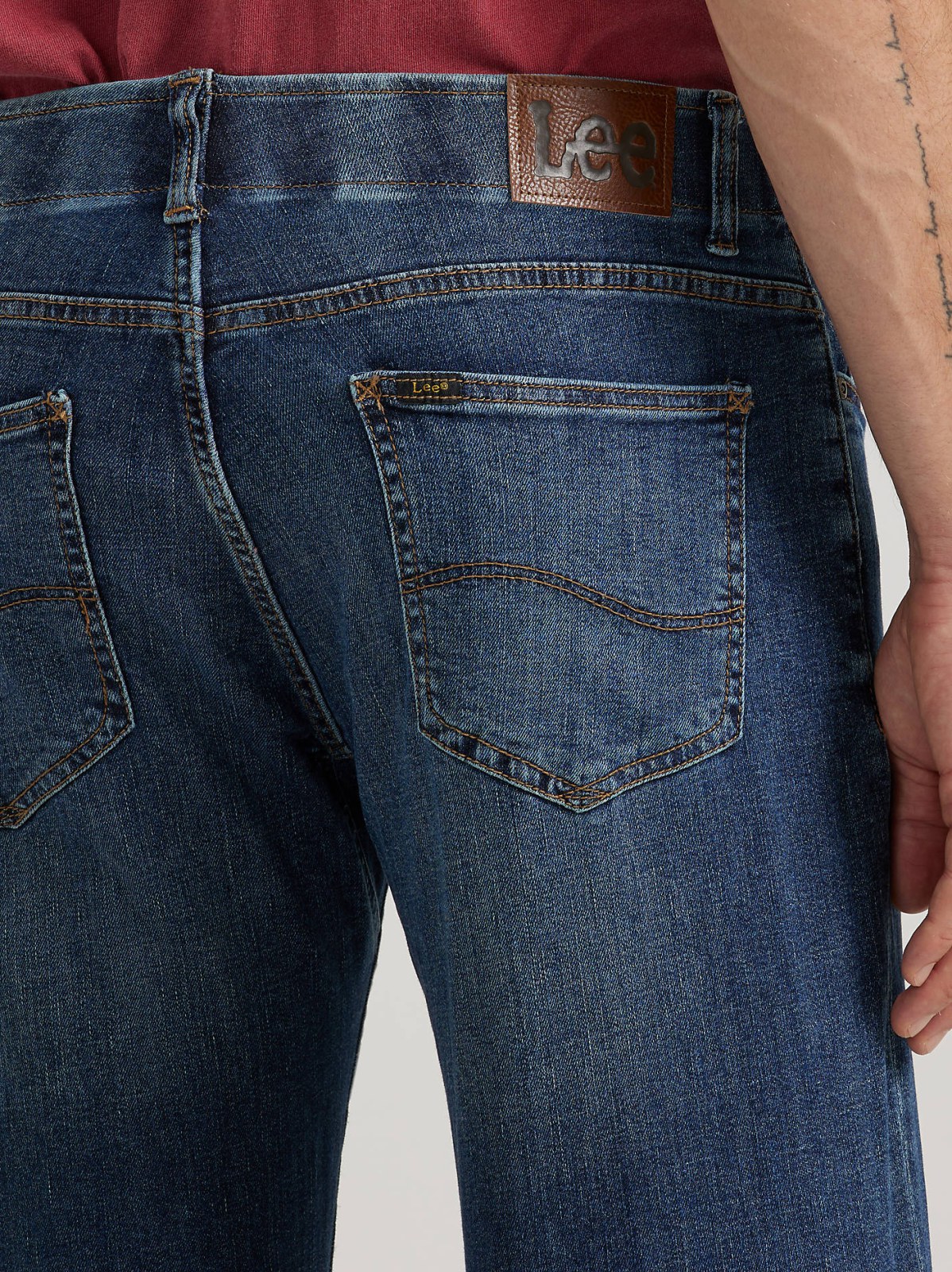 Men's Extreme Motion Straight Fit Tapered Leg Jean (Big & Tall) - view 5