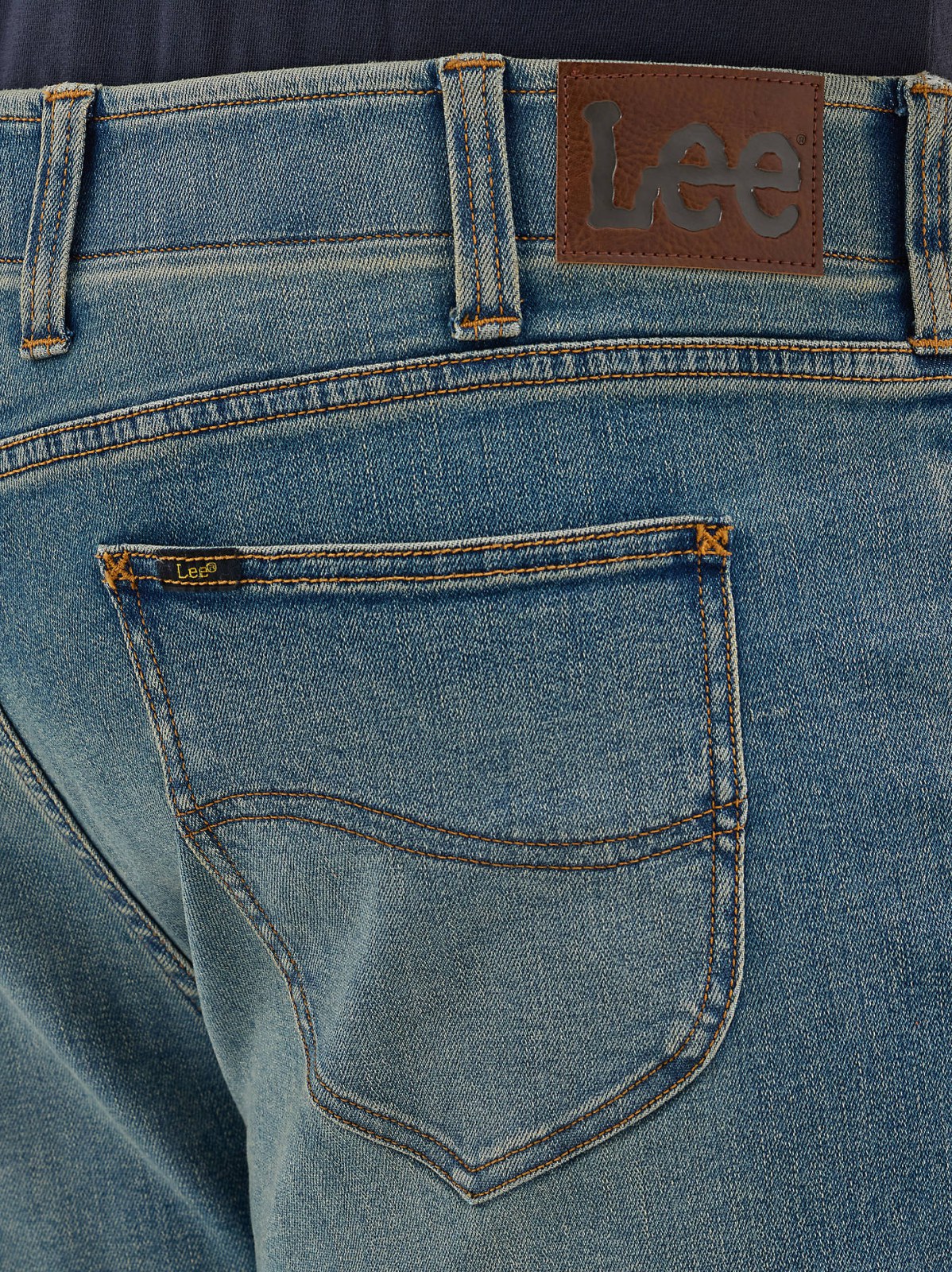 Men's Extreme Motion Relaxed Jean (Big & Tall) - view 5