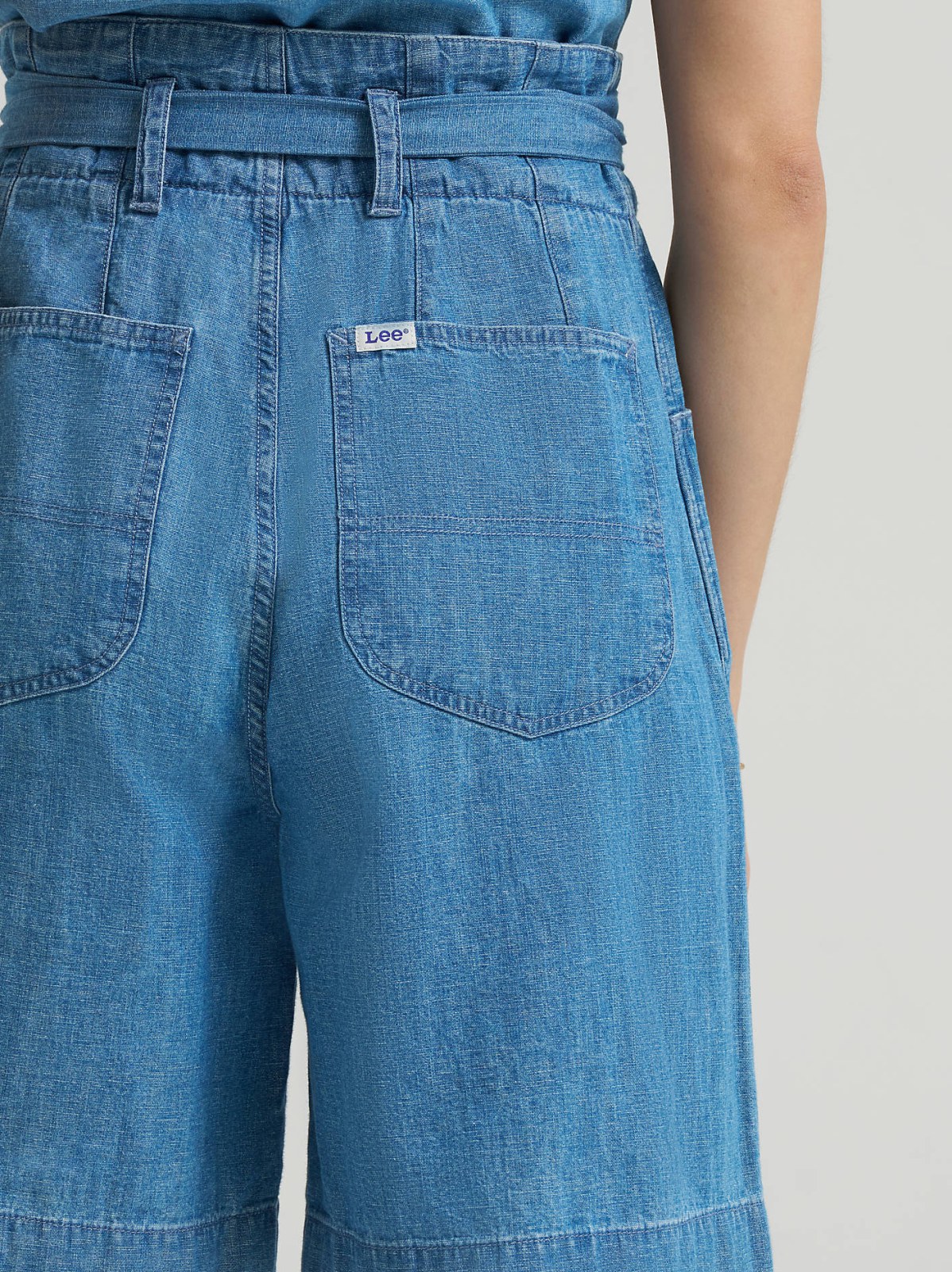 Women's High Rise Pleated Linen Bermuda - view 5