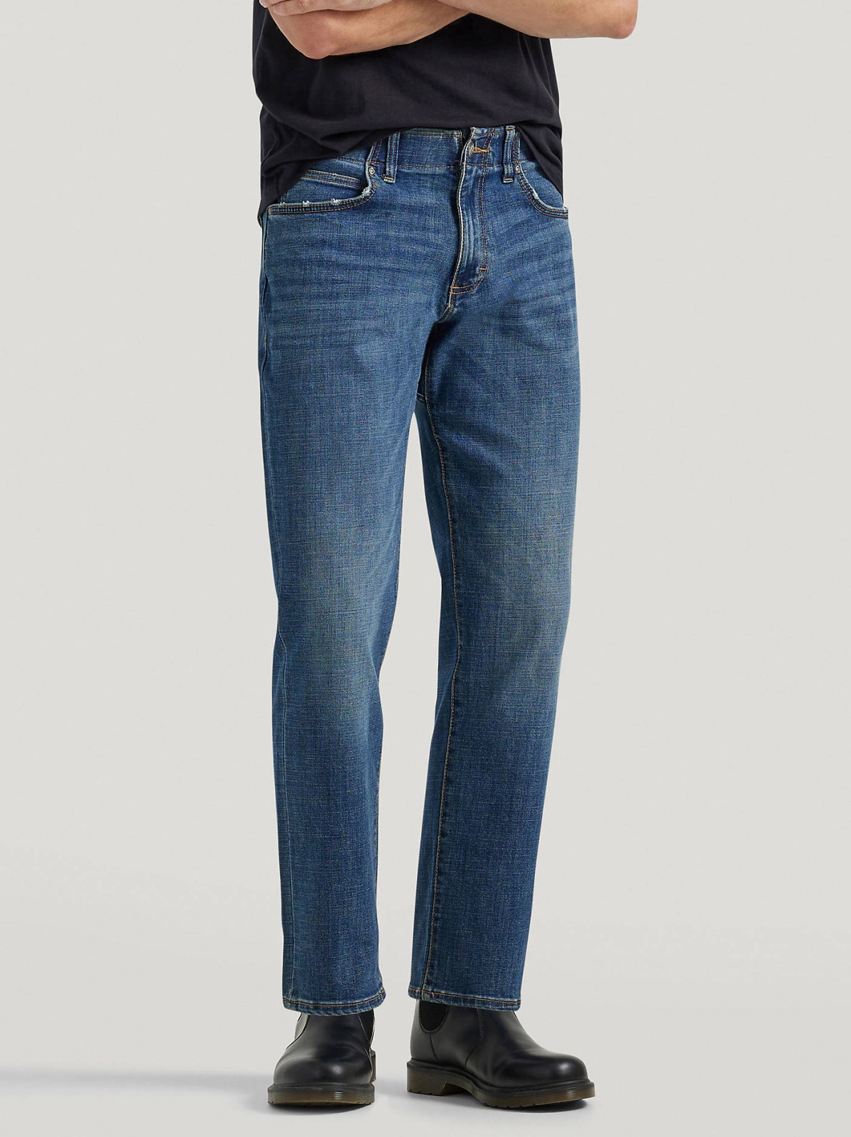 Men's Extreme Motion MVP Straight Fit Tapered Jean - view 2