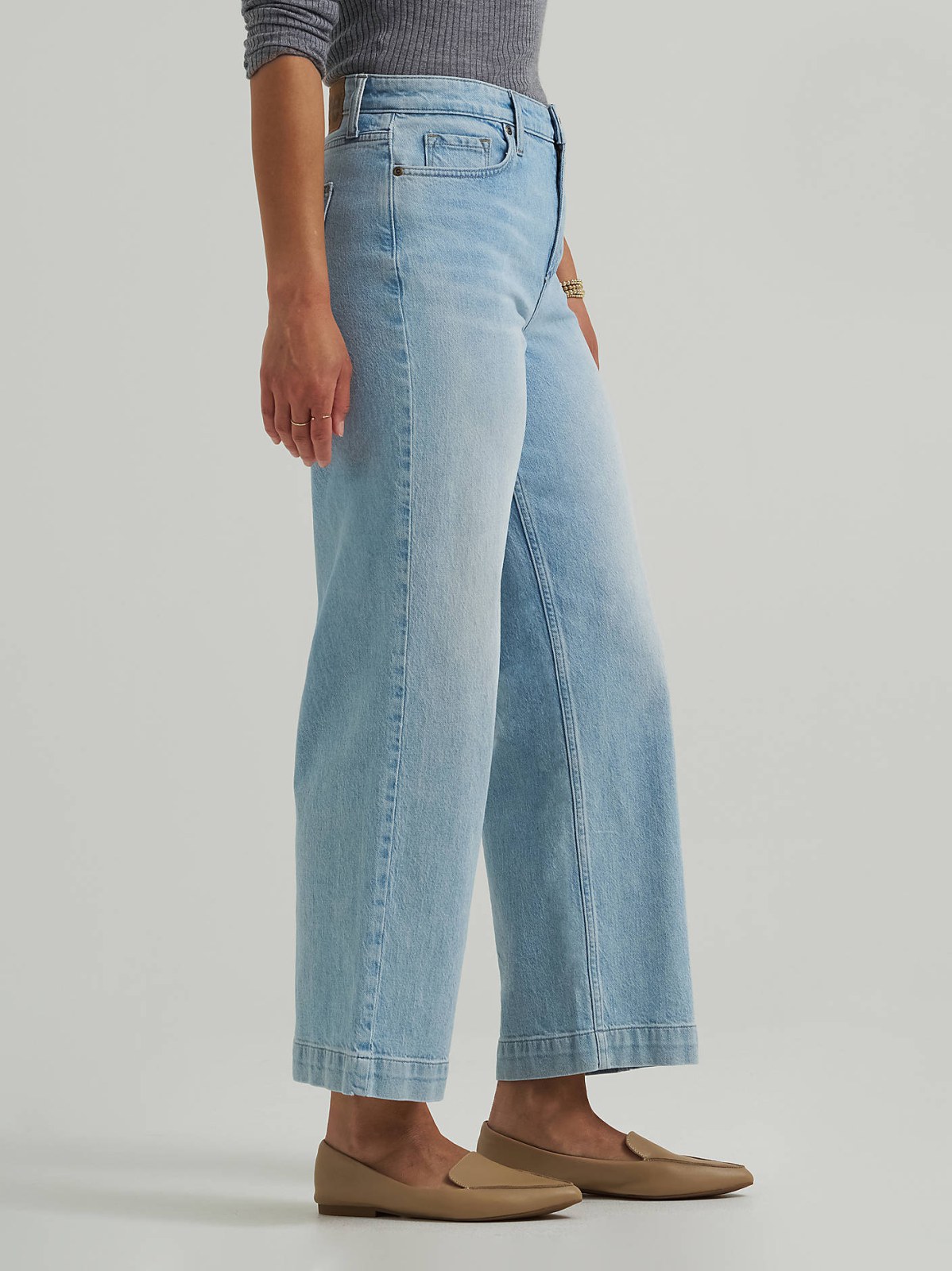 Women's Legendary Wide Leg Crop Jean - view 4