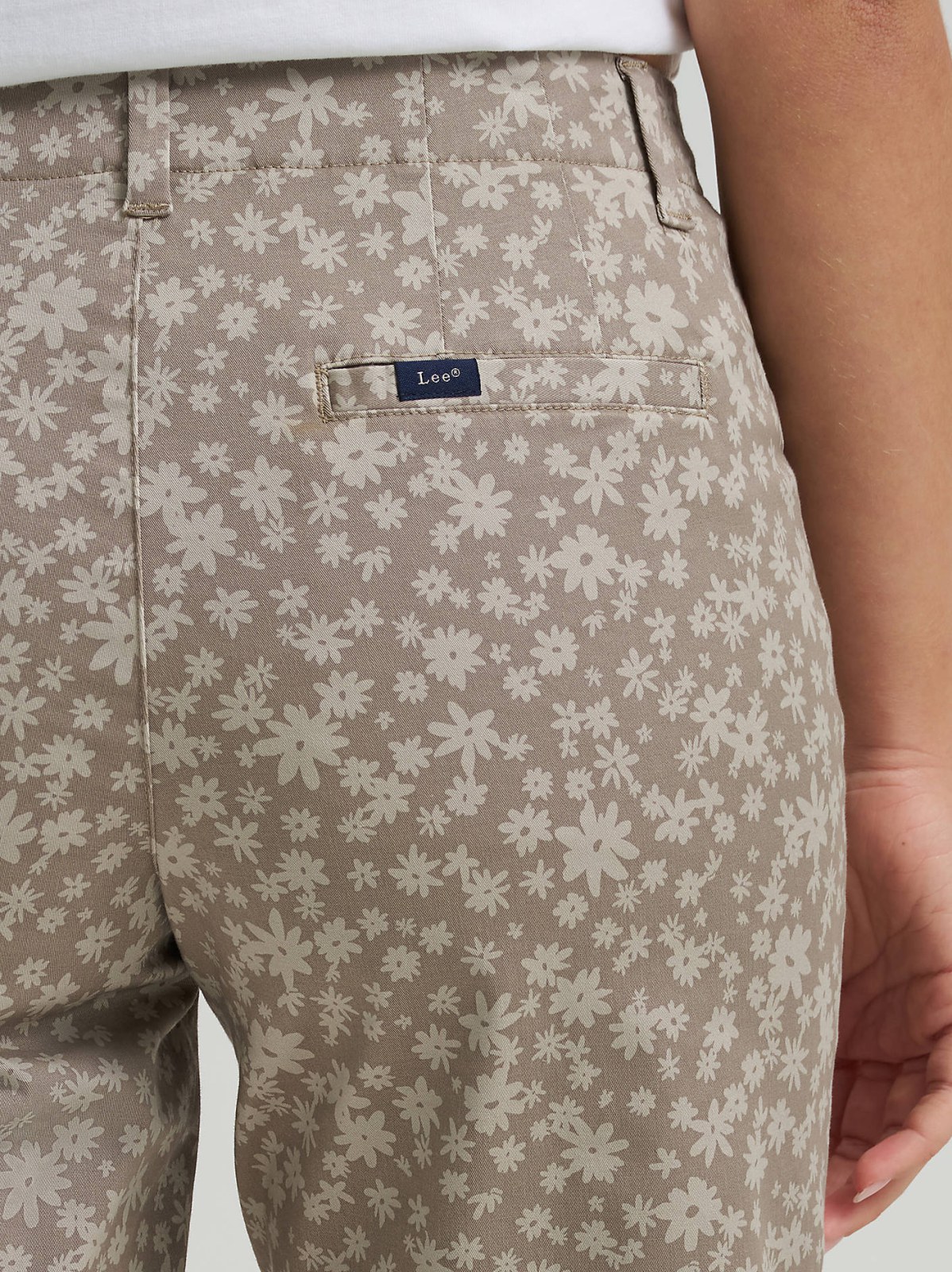 Women's Legendary Chino Bermuda - view 5
