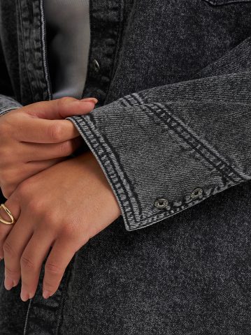 Women's Oversized Button Up Shirt